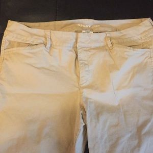 Old Navy khaki Pixie pants